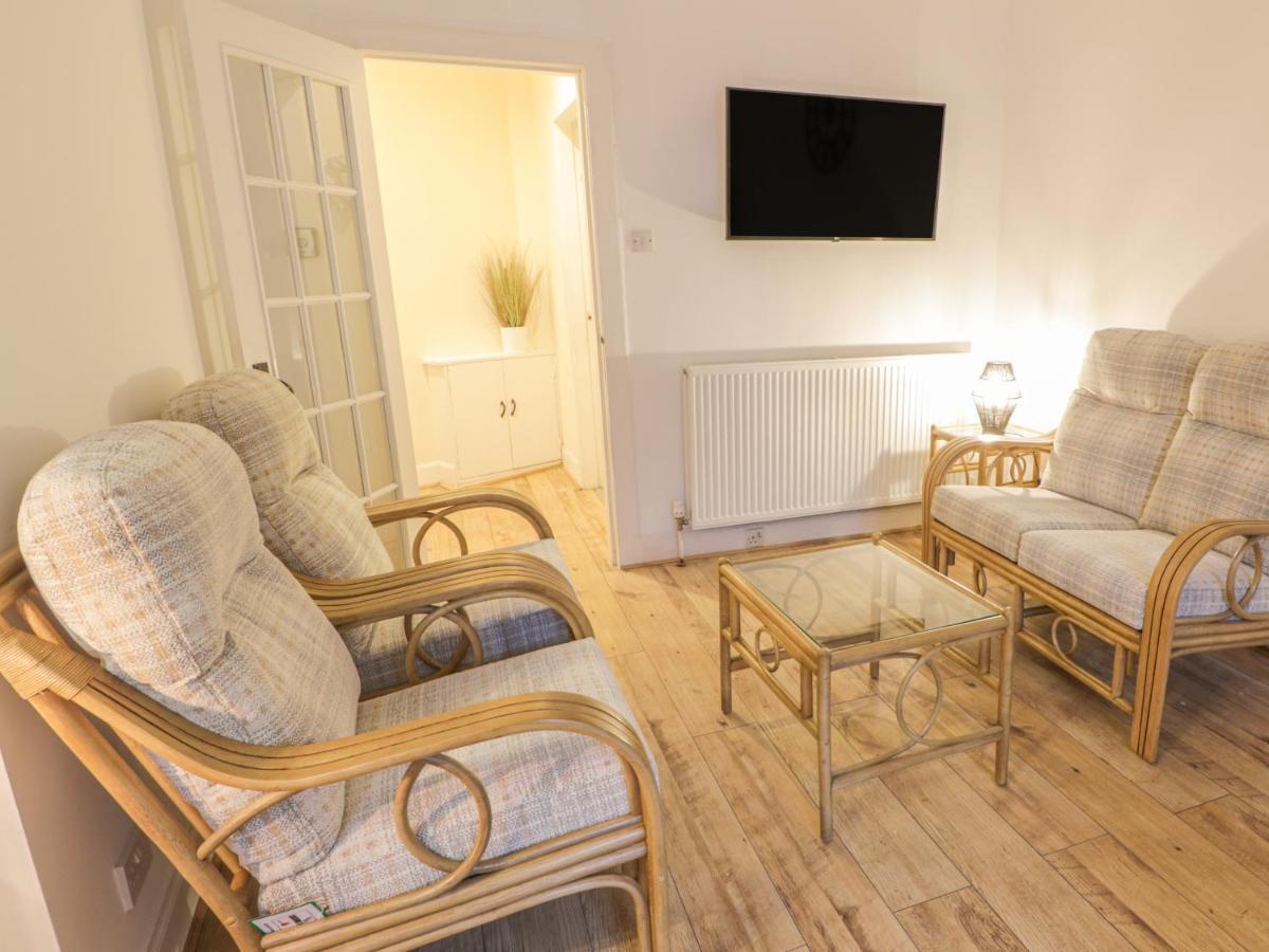 Garden Apartment Ayr Exterior foto