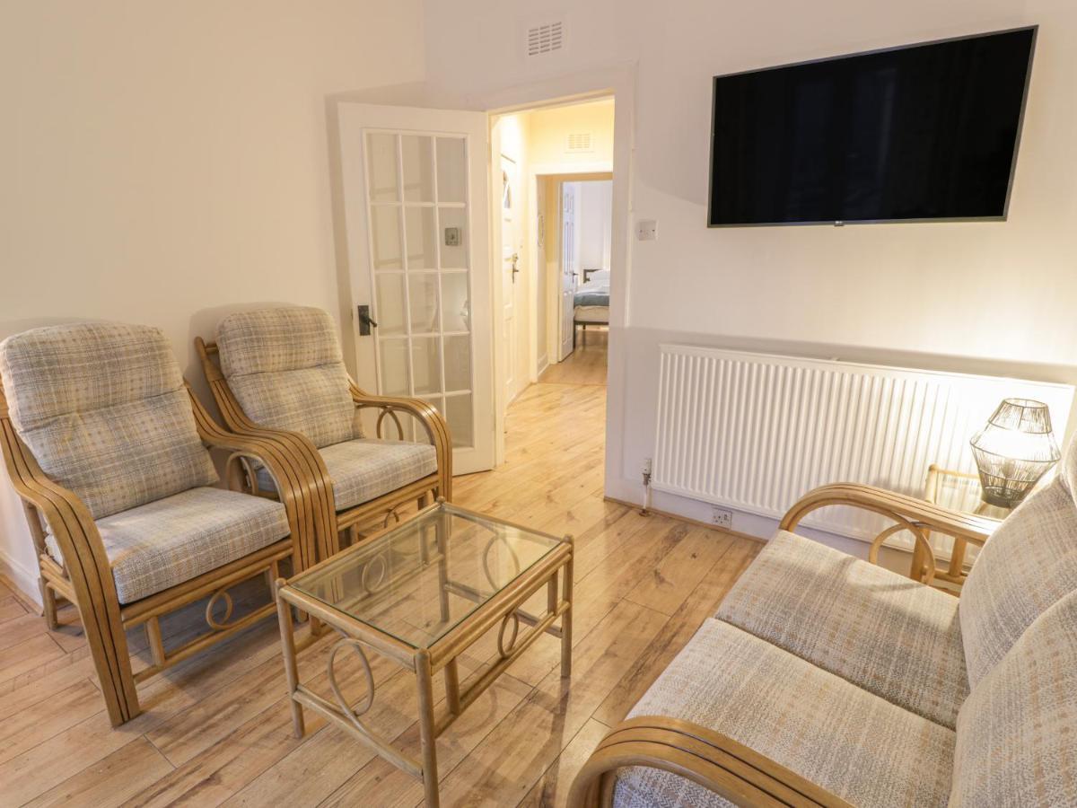 Garden Apartment Ayr Exterior foto