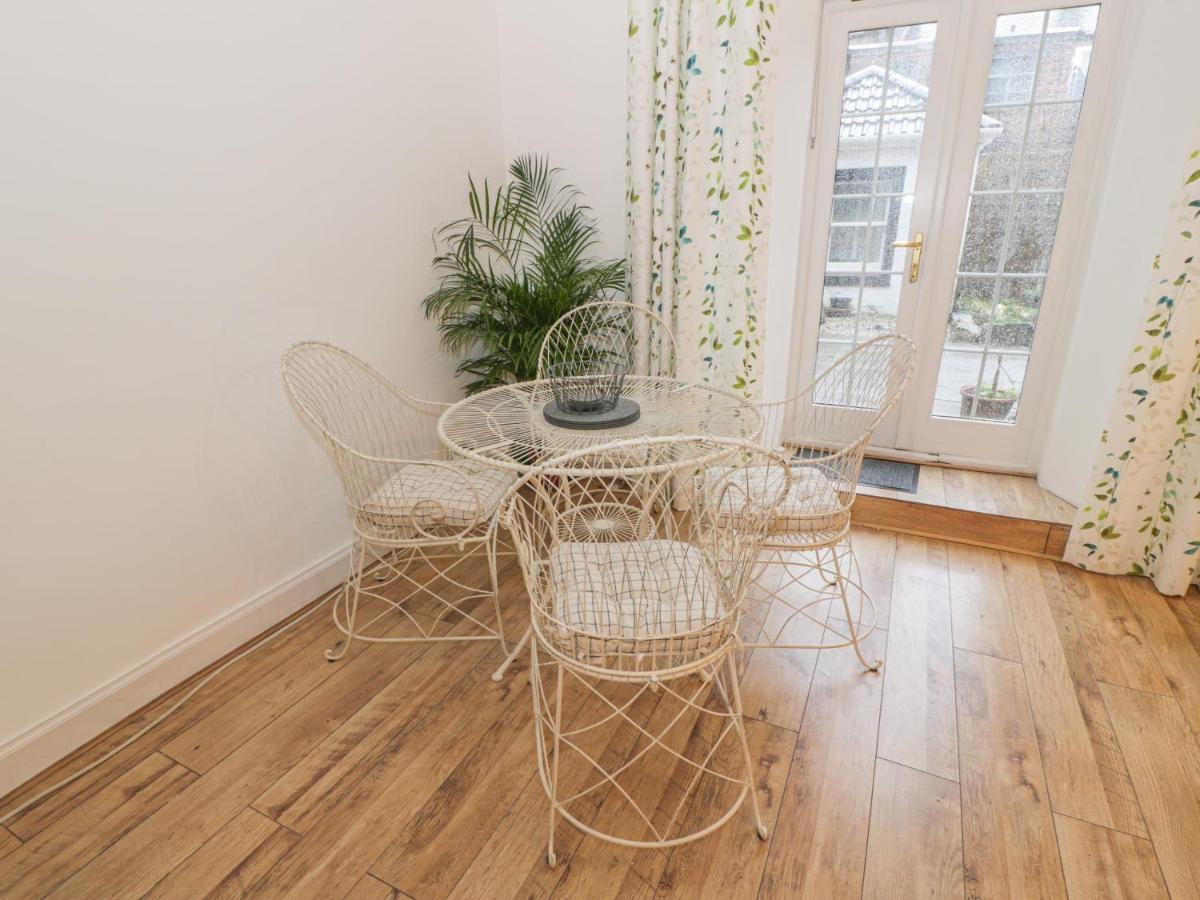 Garden Apartment Ayr Exterior foto