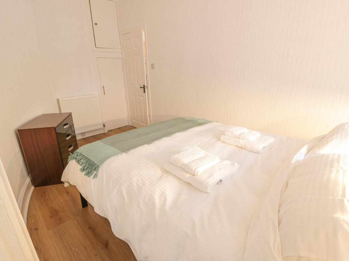 Garden Apartment Ayr Exterior foto
